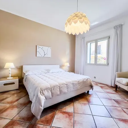For In Costa Smeralda Апартаменти *
